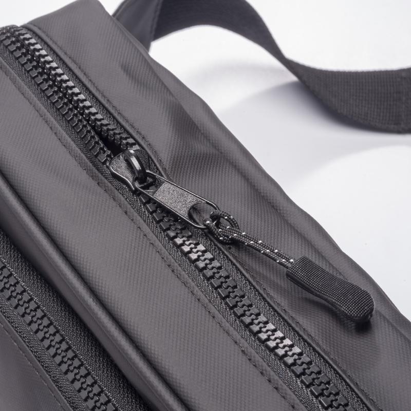 Riñonera de poliéster resistente al agua