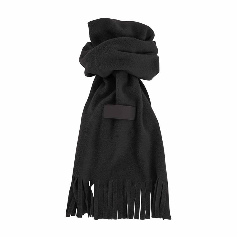 Bufanda de forro polar. Con flecos. Con etiqueta para personalizacion