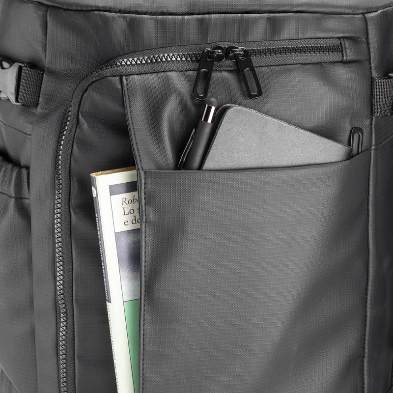 Mochila porta portatil 15 inch en poliester 600D con revestimiento PU water resistant