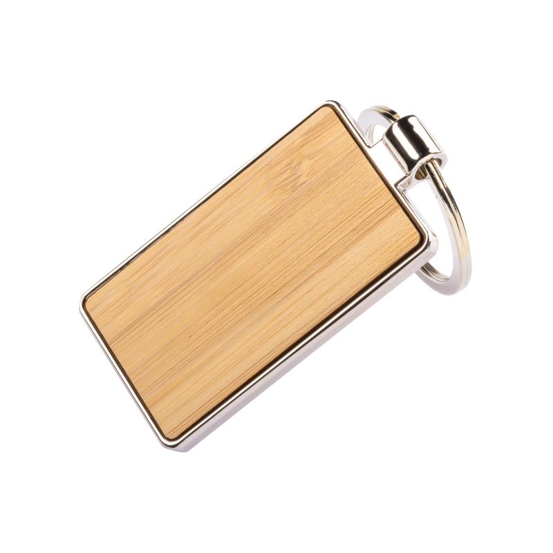 Llavero rectangular de metal con detalle frontal de bambú