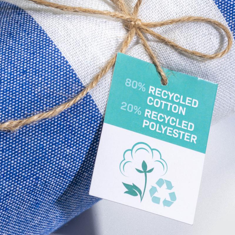 Toalla de playa/pareo de algodón reciclado de 180 g/m&sup2; con flecos, medida 90x170 cm