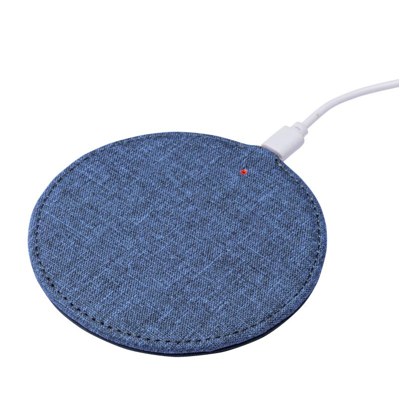 Base de carga inalámbrica en R-PET