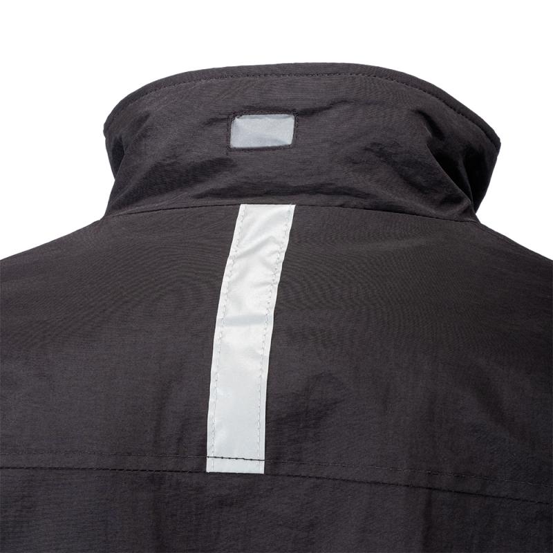 Chaqueta forrada con red.