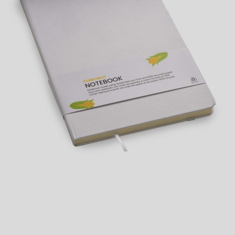 Cuaderno con cubierta de residuos de frutas y cierre elástico