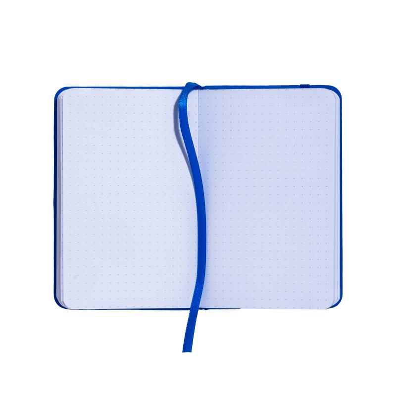 Cuaderno con cubierta de PU. Hojas punteadas en papel blanco (80 páginas)