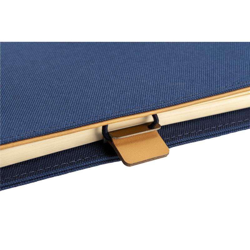 Carpeta para bloc de notas A5 en R-PET con cierre de gancho de metal