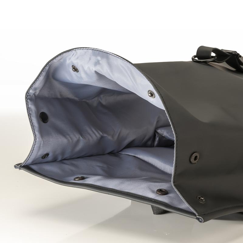 Mochila porta PC (15) en suave PU reciclado resistente al agua