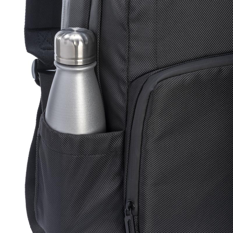 Mochila para PC de PET reciclado.