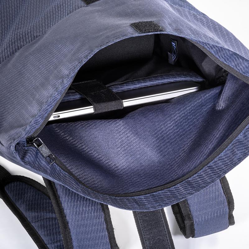 Mochila para portátil de poliéster reciclado con tinte ecológico