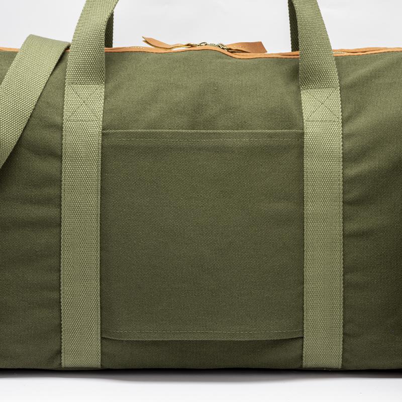 Bolsa de lona reciclada. Correa de hombro ajustable y extraíble con hebillas metálicas