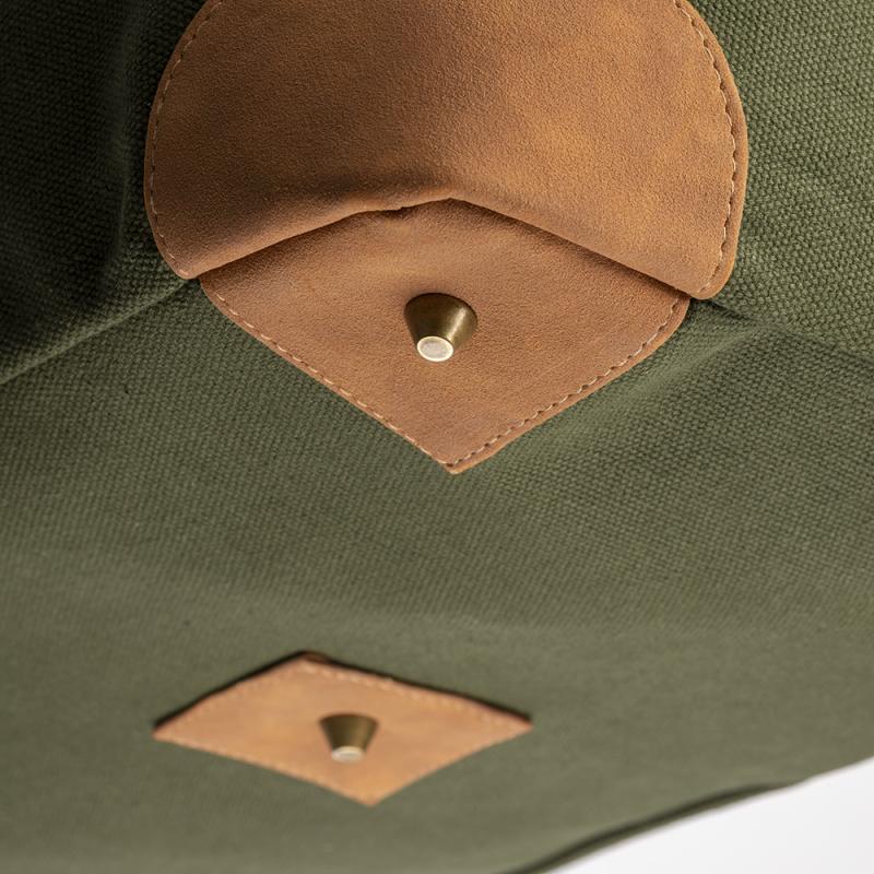 Bolsa de lona reciclada. Correa de hombro ajustable y extraíble con hebillas metálicas