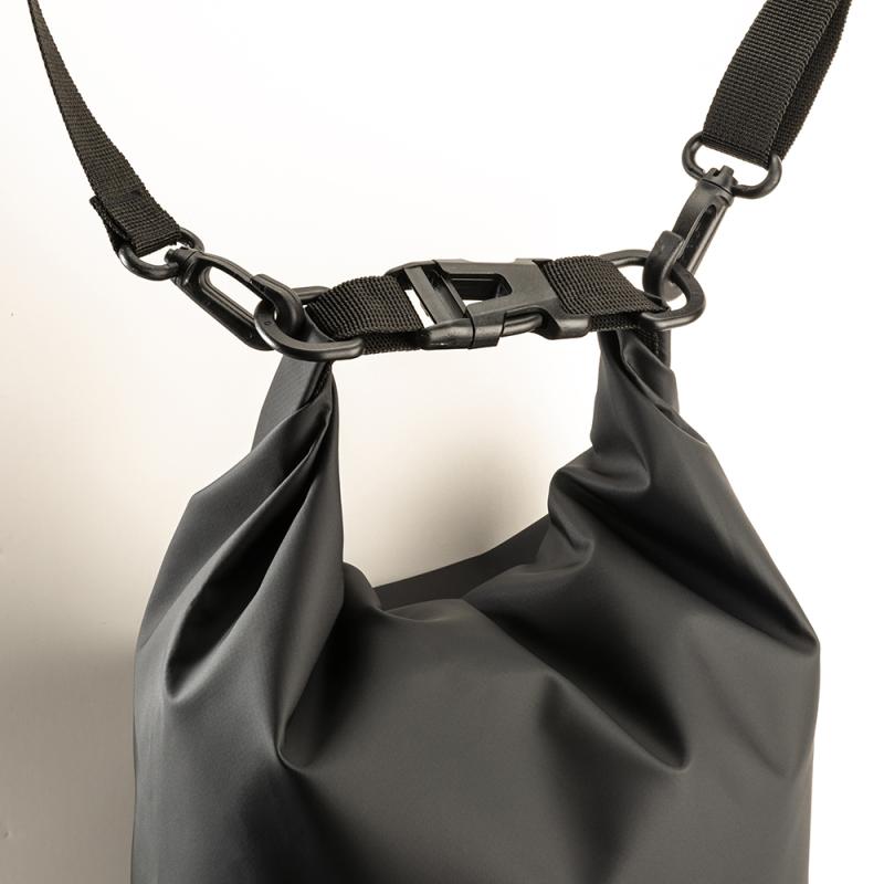 Bolso bandolera impermeable en lona con asa ajustable
